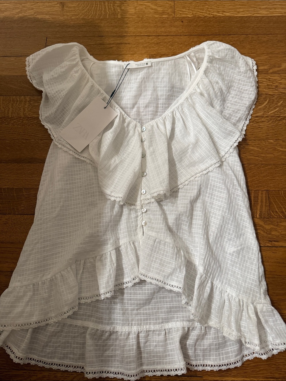 Zara White Ruffle Button-Front Women's Top - Picture 1 of 2